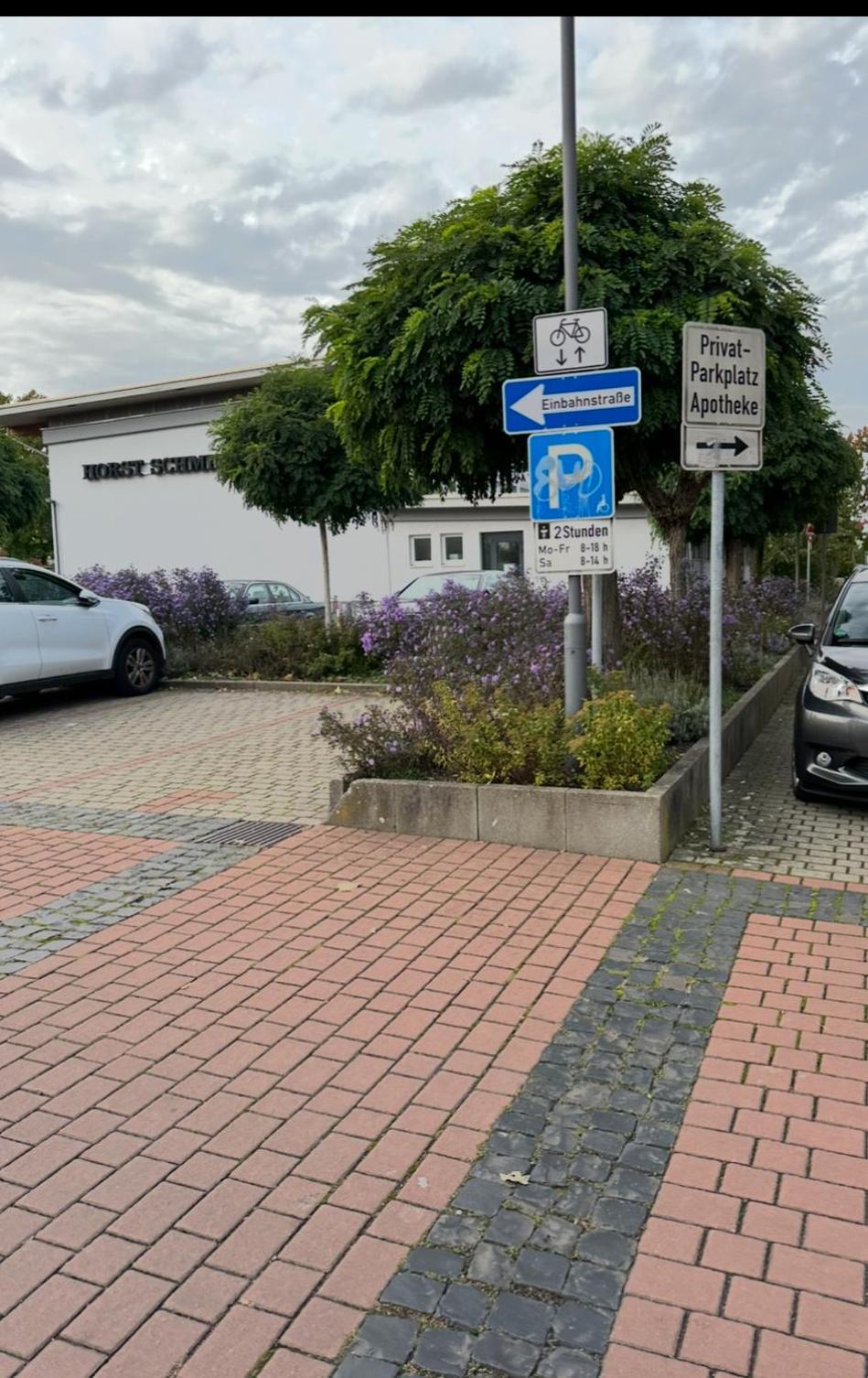 Zentrale Maisonette Mit Buero & Parkplatz Griesheim  Buitenkant foto